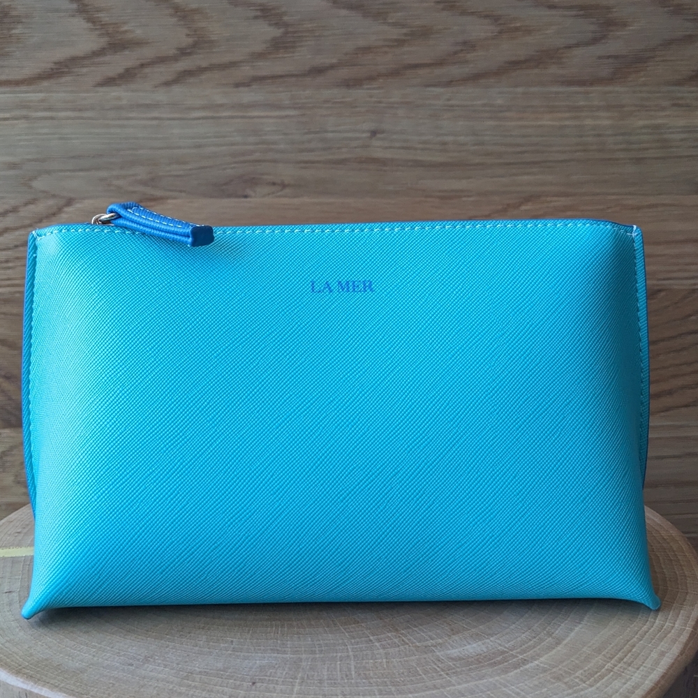 La Mer Cosmetics Case